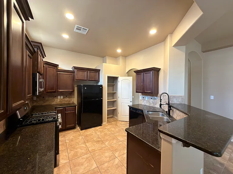 3956 Monte Lindo Ct — Photo 1