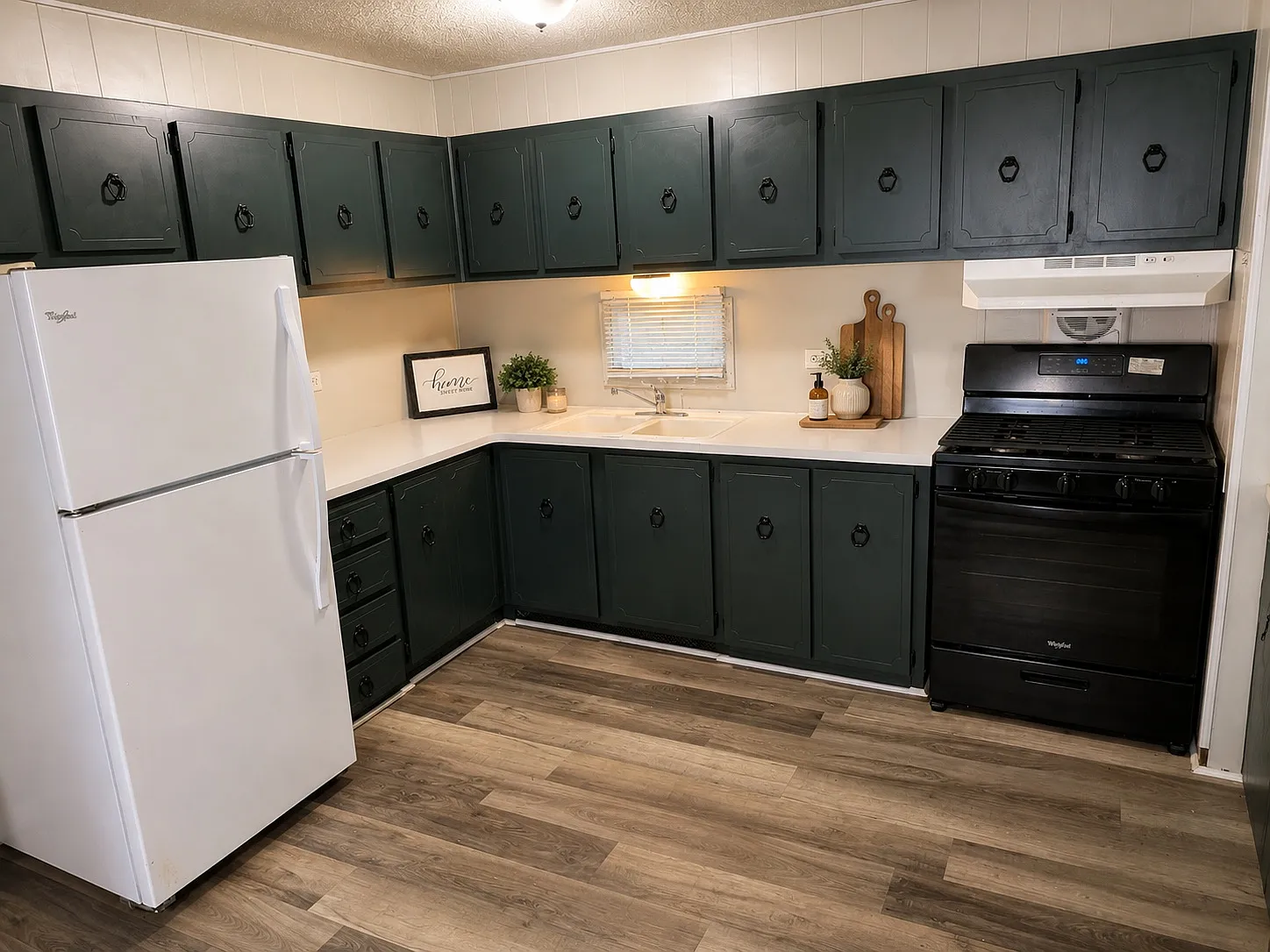 2 bed, 924 sqft, $760 — Photo 1