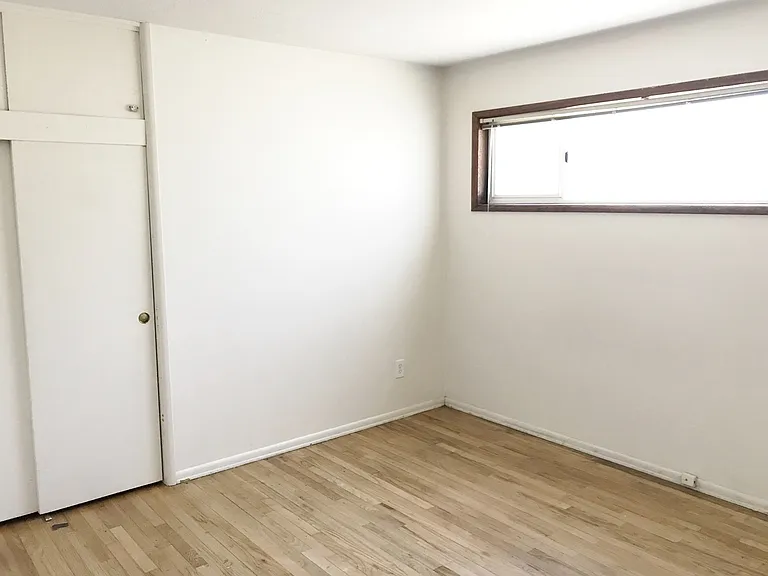 5727-5731 NE Hassalo St #1102 & 1107 — Photo 5