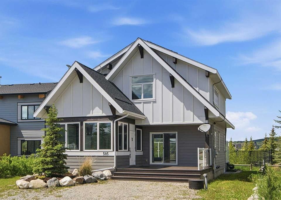 1st image of 505 Cottageclub Bay
