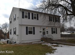 2005 1/2 W 33rd St, Sioux Falls, SD 57105