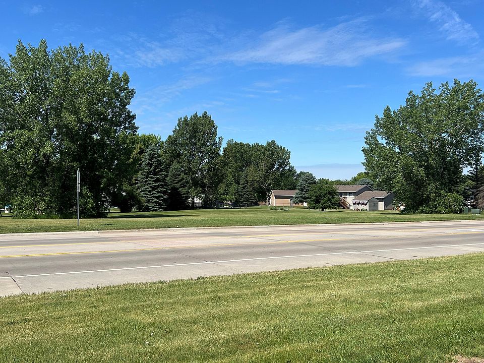 1st image of 305 S Dakota #38