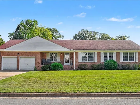 816 Adrian Dr, Virginia Beach, VA 23452