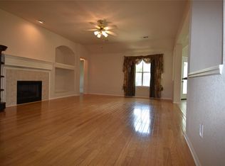 16614 Seminary Ridge Ln, Houston, TX 77083