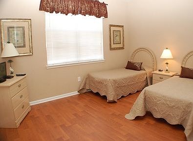 TR3C717-twin-bedroom