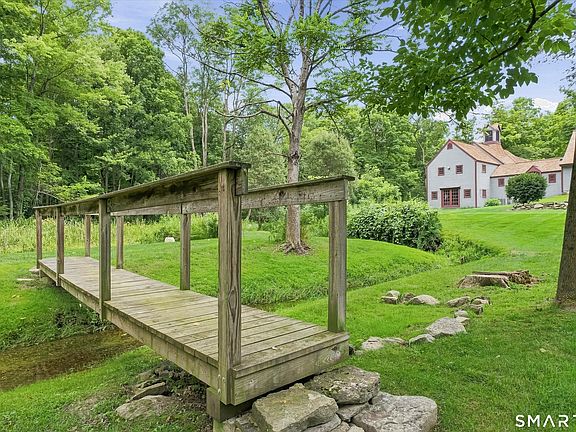 36th image of 26 Codfish Hill Road