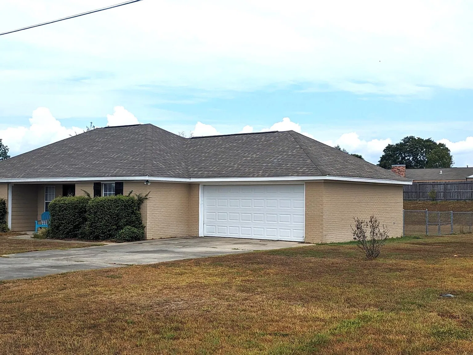 3 bed, 1260 sqft, $1,695 — Photo 2