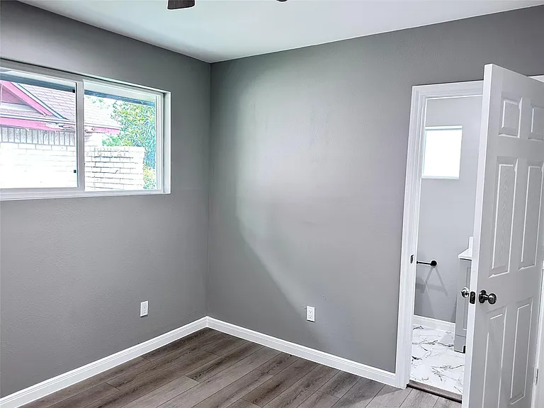 4519 Oak Shadows Dr — Photo 14