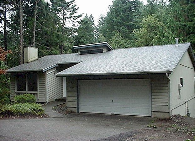 1st image of 3225 61st Ave NW