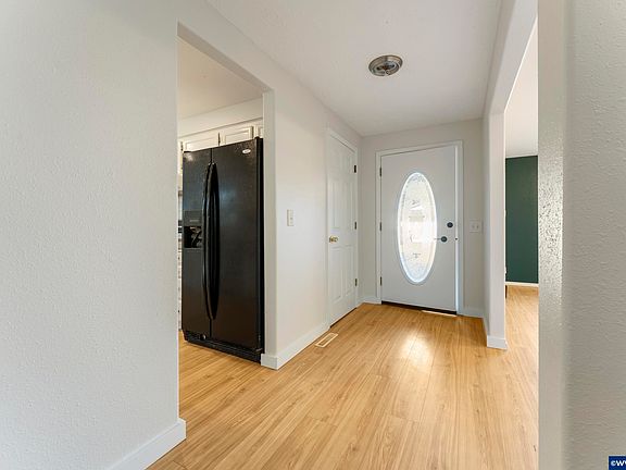 5th image of 1550 Tierra Lynn Dr