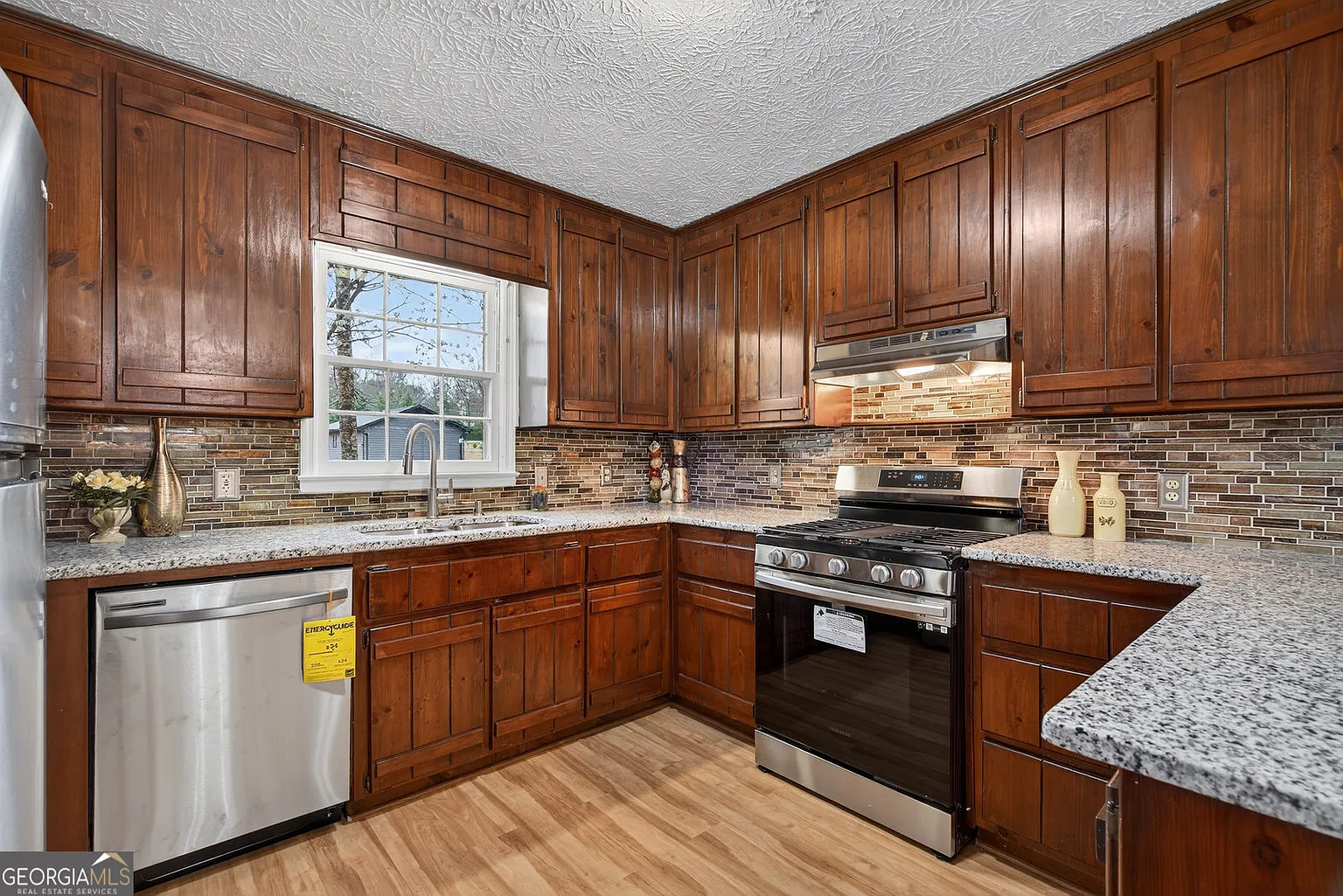 332 Pine Acres Dr photo 1