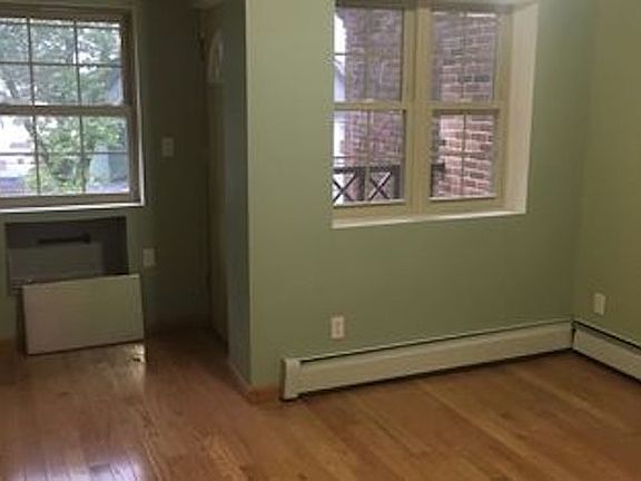 3rd image of 8624 124th St #1FL