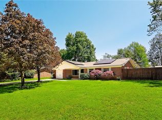 1201 Convair St, Bentonville, AR 72712