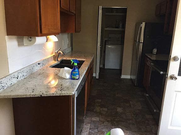 Granite contop in kitchen
