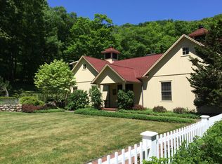 156 Weekeepeemee Rd, Woodbury, CT 06798