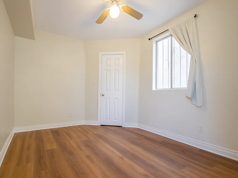 3109 S Catalina St — Photo 5