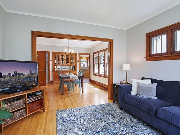 4th image of 3929 42nd Ave S