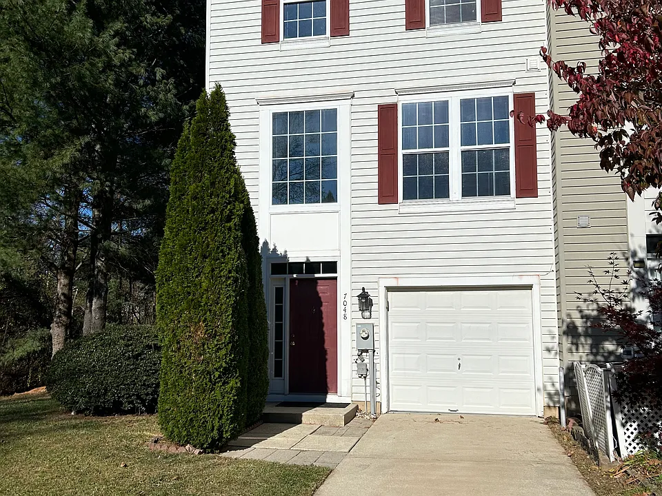 7048 Cradlerock Farm Ct