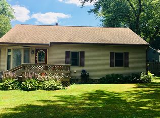 316 McCumber St, Buchanan, MI 49107