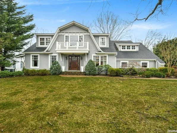 7 Woodhull Court, Northport, NY 11768