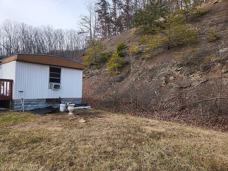2nd image of 1198 Rock Rd