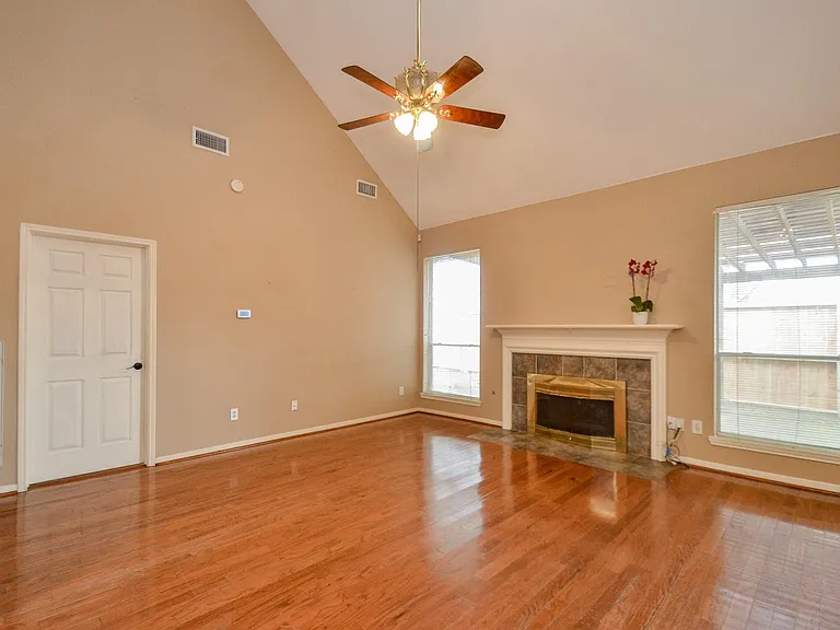 12811 Candace Ct — Photo 12
