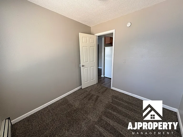 3309 S Elmwood Ave #2 — Photo 6
