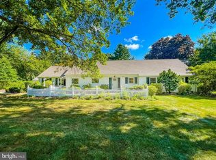 29 Lamp Post Rd, Doylestown, PA 18901