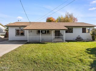 501 N 8th St, Zillah, WA 98953