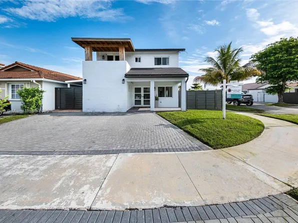 9023 NW 111th Ter, Hialeah Gardens, FL 33018