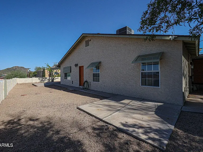1740 E Camino Del Santo — Photo 30
