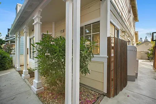1796 Lucretia Ave Photo 1