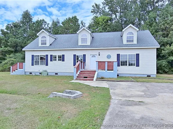 158 Acadiana Dr, Parkton, NC 28371