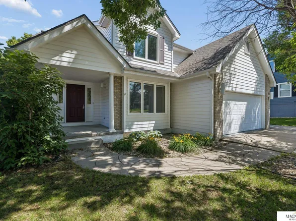2864 Katelyn Cir, Lincoln, NE 68516