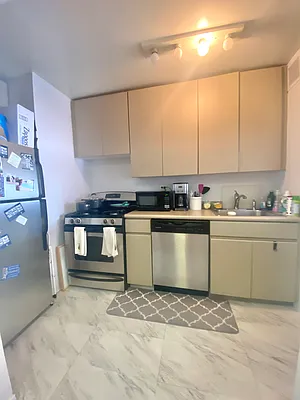 Rented by Corcoran | media 28