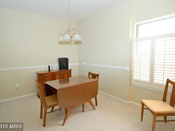 4th image of 1421 Nestlewood Ct