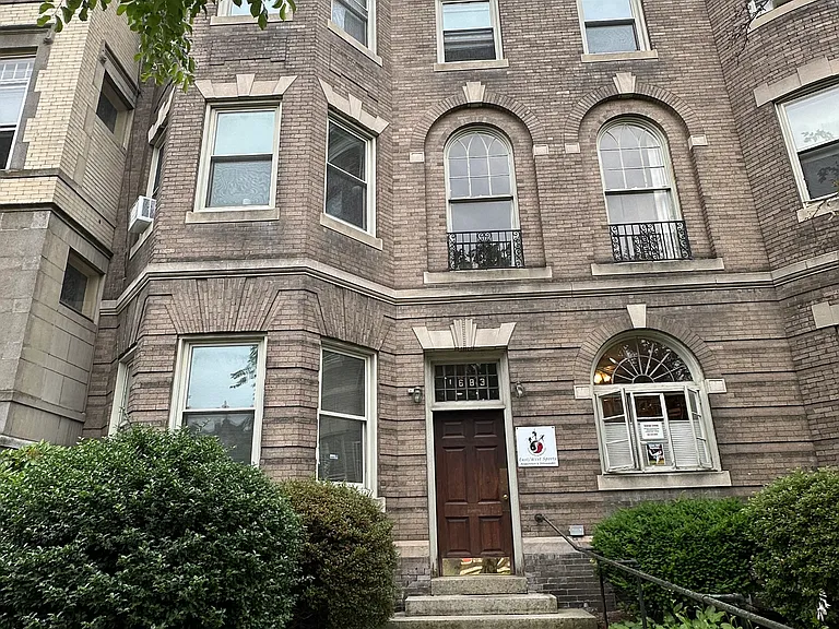 1683 Beacon St #2 — Photo 20