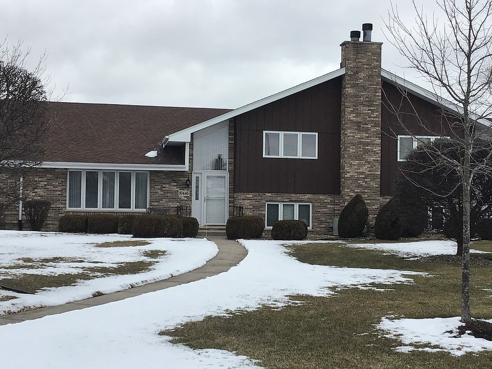 1st image of 10446 Lynn Dr #148
