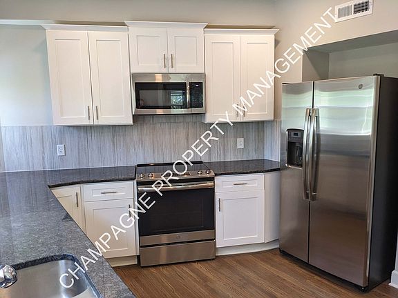 4th image of 920 Ward Pkwy Suite 1