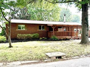 4821 Wick Mor Dr, Alton, IL 62002
