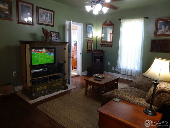3rd image of 915 C St