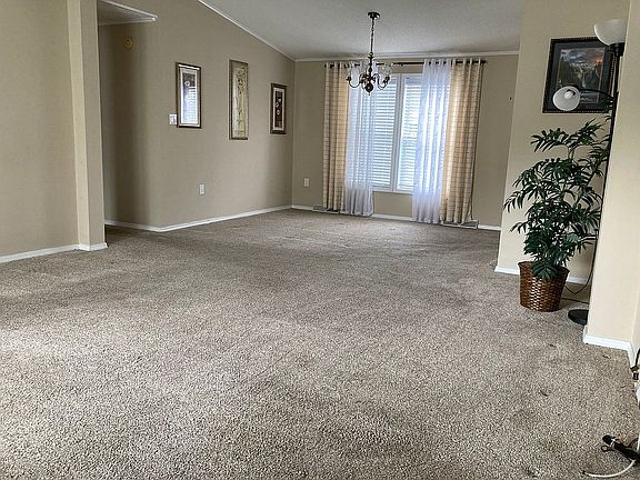 5th image of 187 Hummingbird Ct S