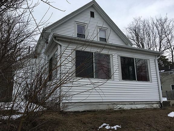 2nd image of 117 Essex St