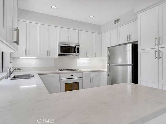 3rd image of 12944 Maxwell Dr