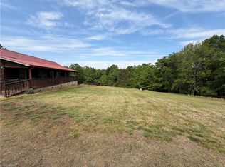 202 Roby Fulk Rd, Pinnacle, NC 27043