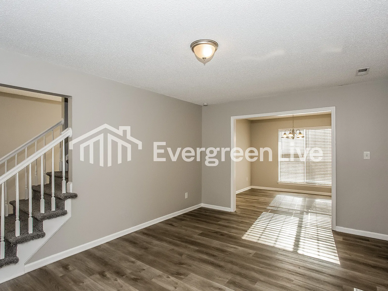 3 bed, 2.5 bath, 1483 sqft, $1,645 — Photo 4