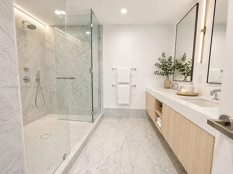 9201 E Bay Harbor Dr #401 — Photo 18
