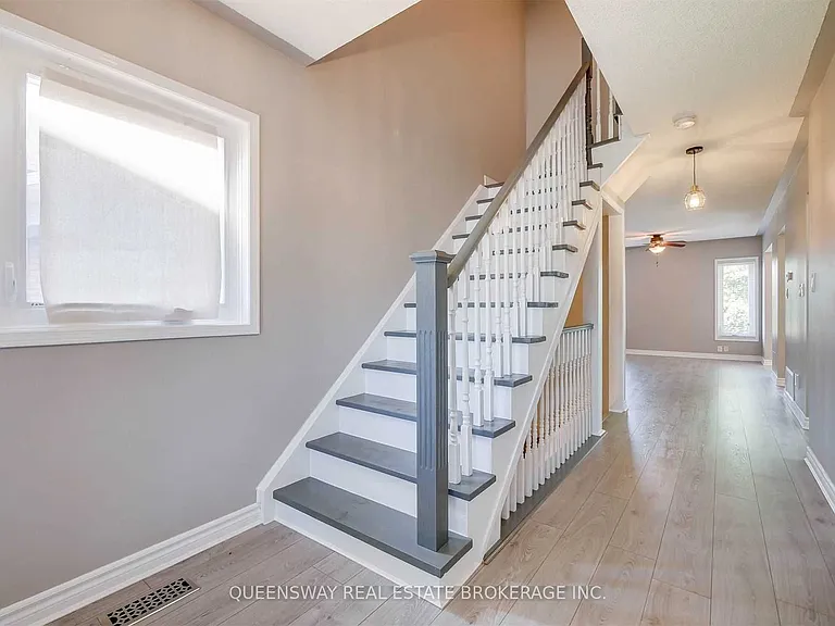 20 Hesketh Ct — Photo 5