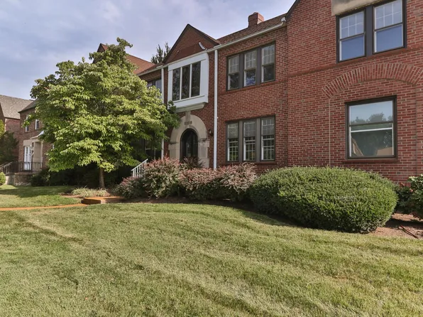 8108 Delmar Blvd APT 1W, Saint Louis, MO 63130