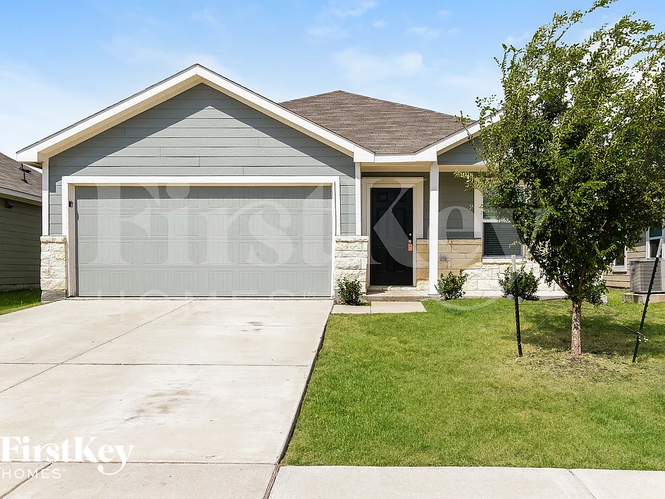5430 Bristle Leaf Dr